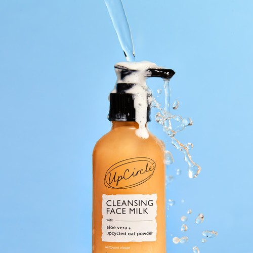 UpCircle Cleansing Face Milk with Aloe Vera + Oat Powder thumbnail 2