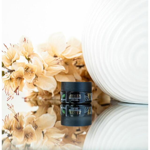 Dr Organic Evoke Awaken Brightening Eye Gel thumbnail 5