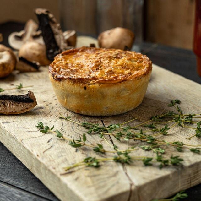 Pieminister Deer & Beer Pie with Wild Venison, Milk Stout & Mushroom thumbnail 2