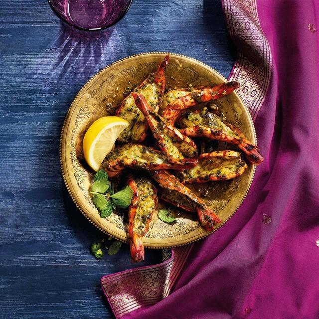 M&S Collection Tandoori Tikka Butterflied Prawns thumbnail 3