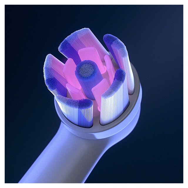Oral-B iO Radiant White Toothbrush Heads thumbnail 3