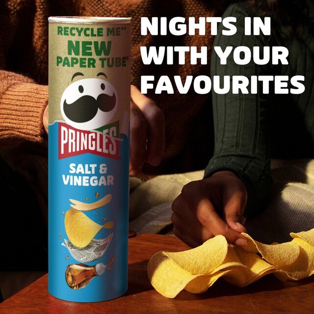 Pringles Salt & Vinegar Sharing Crisps thumbnail 3