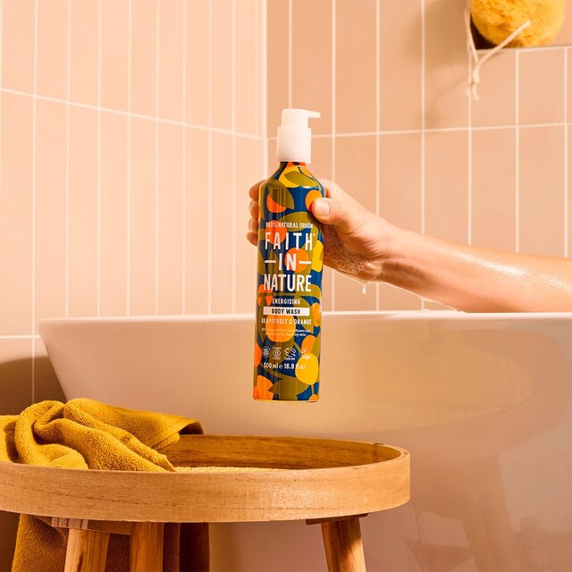 Faith In Nature Grapefruit & Orange Body Wash 500ml in Aluminium Bottle thumbnail 3