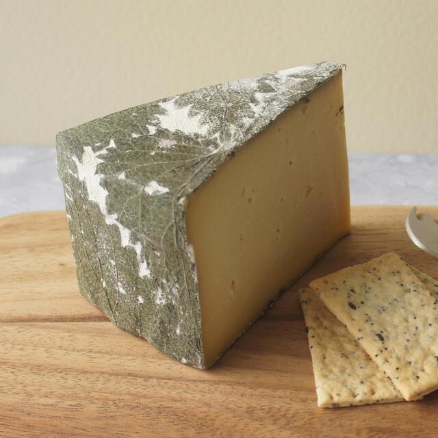 Paxton & Whitfield Cornish Yarg thumbnail 2