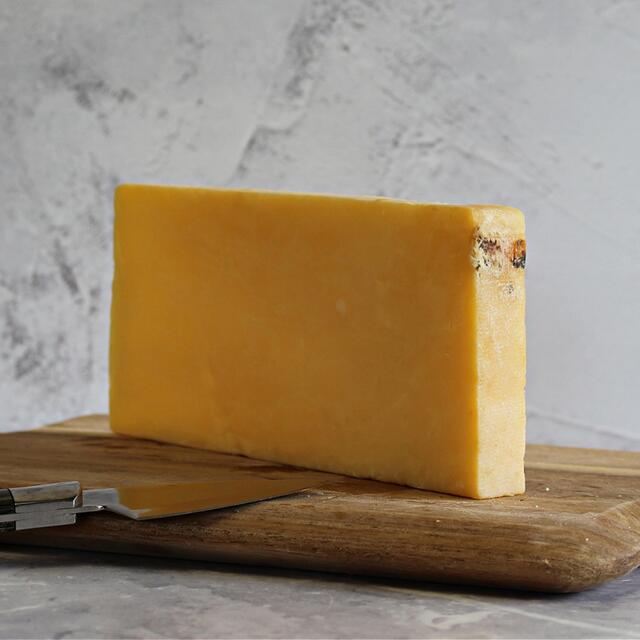 Paxton & Whitfield Smoked Westcombe Cheddar thumbnail 2