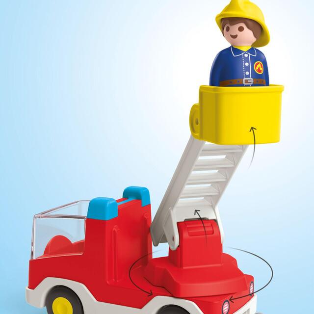 Playmobil 71683 JUNIOR - Ladder Unit Fire Truck thumbnail 4