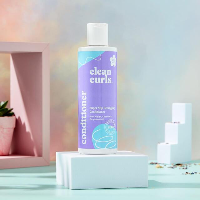 Clean Curls Super Slip Detangling Conditioner thumbnail 5
