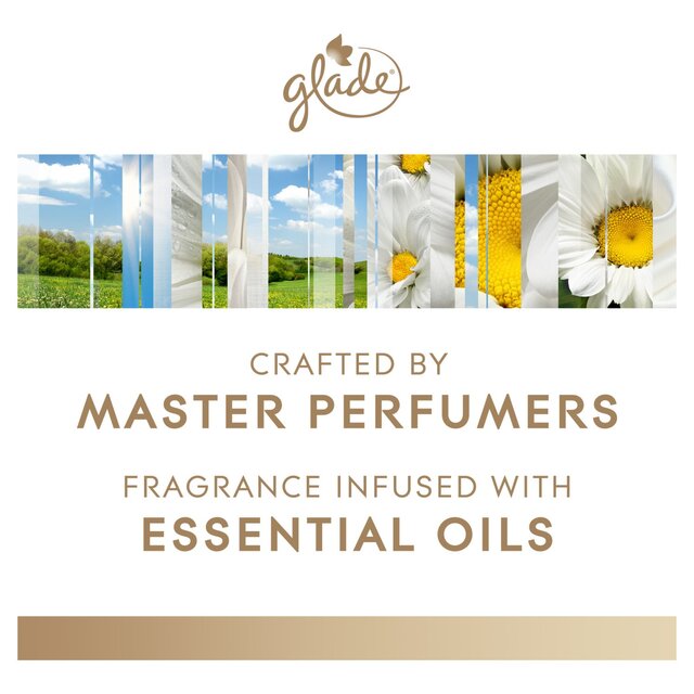 Glade Candle, Small Scented Candle, Anti-Odour thumbnail 3