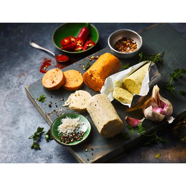 M&S Collection Smoked Paprika & Chilli Butter thumbnail 3