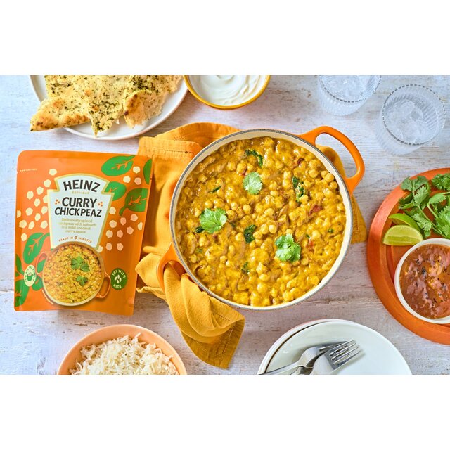 Heinz Curry Chickpeas Family Pack with Coconut and Spinach thumbnail 4