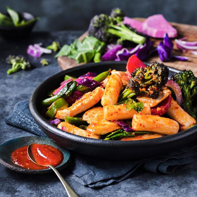 M&S Purple Crunch Stir Fry thumbnail 3