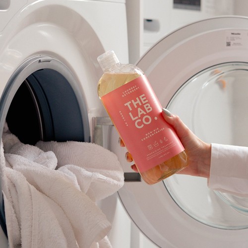 The Lab Co. Energising Non-Bio Laundry Detergent thumbnail 3