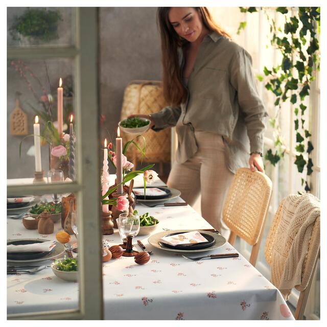 Blooming Bunnies Easter Tablecover, 138x220cm thumbnail 2