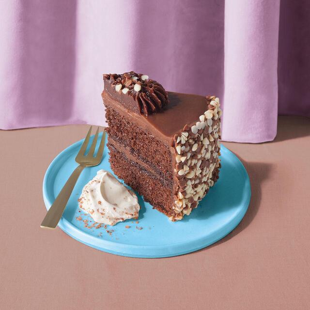 M&S Extremely Chocolatey Chocolate Gift Cake thumbnail 4