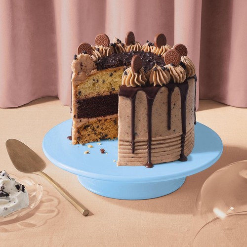 M&S Ultimate Cookies & Cream Cake thumbnail 3