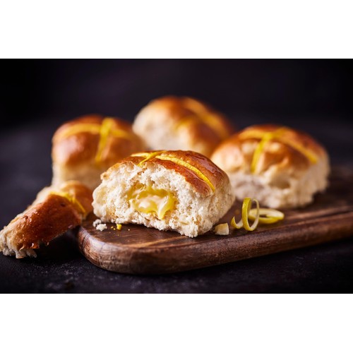 M&S 4 Extremely Lemony Curd Filled Hot Cross Buns thumbnail 2