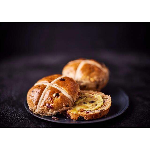 M&S Collection 2 Fruited Hot Cross Buns thumbnail 2