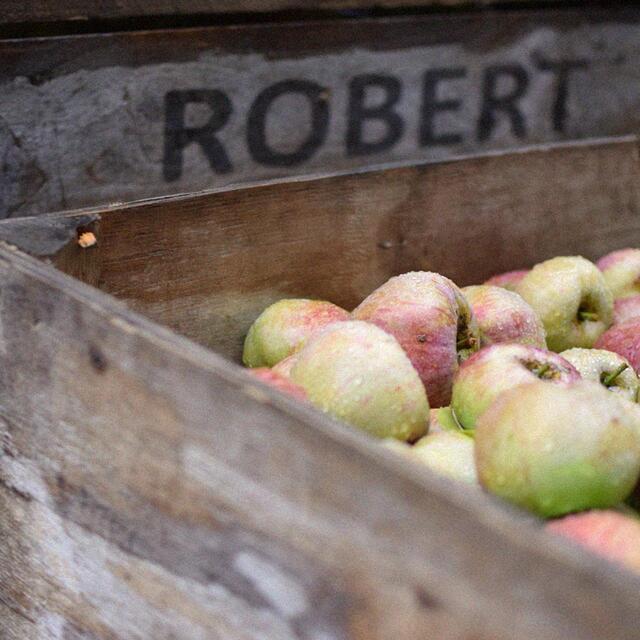 nibs etc. Oat, Almond and Honey Granola thumbnail 4