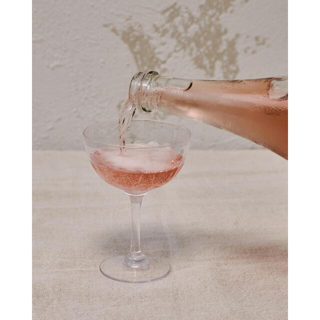 Wednesday's Domaine Alcohol Free Sparkling Cuvee thumbnail 4