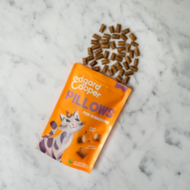 Edgard & Cooper Natural Cat Treat Pillows with Chicken thumbnail 6