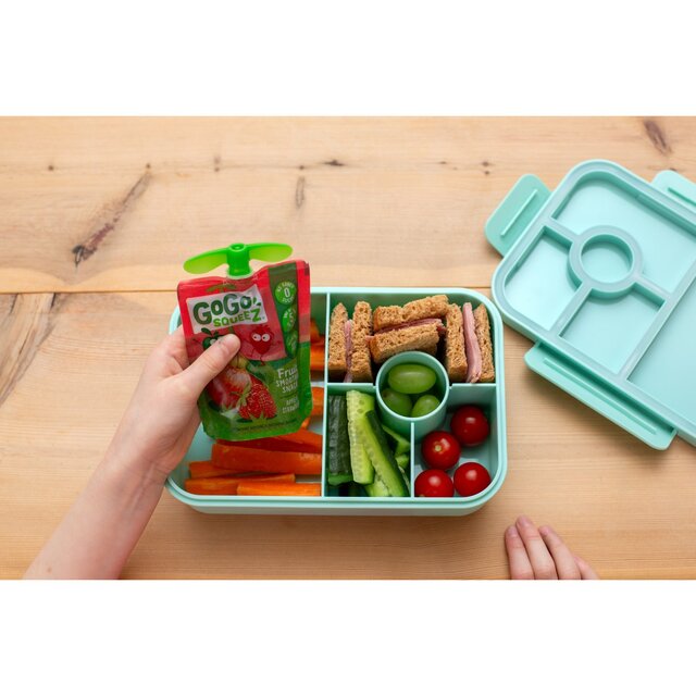 GoGo squeeZ Fruit Smoothie Snack Apple and Strawberry 4X90g thumbnail 4