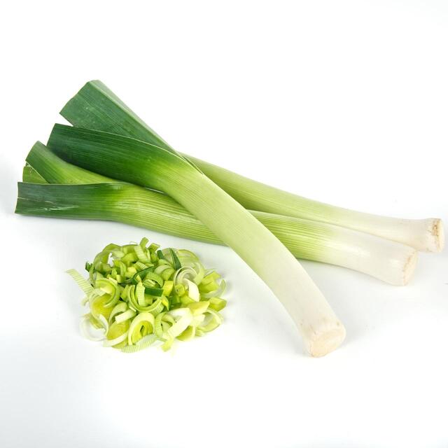 Ocado Organic Leeks thumbnail 3