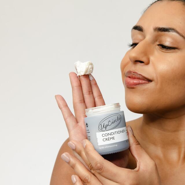 UpCircle Conditioner Creme with Rosemary Oil, Bamboo Extract + Vitamin E thumbnail 4