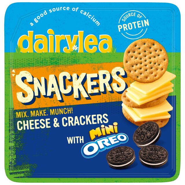 Dairylea Snackers Cheese and Crackers with Mini Oreo's