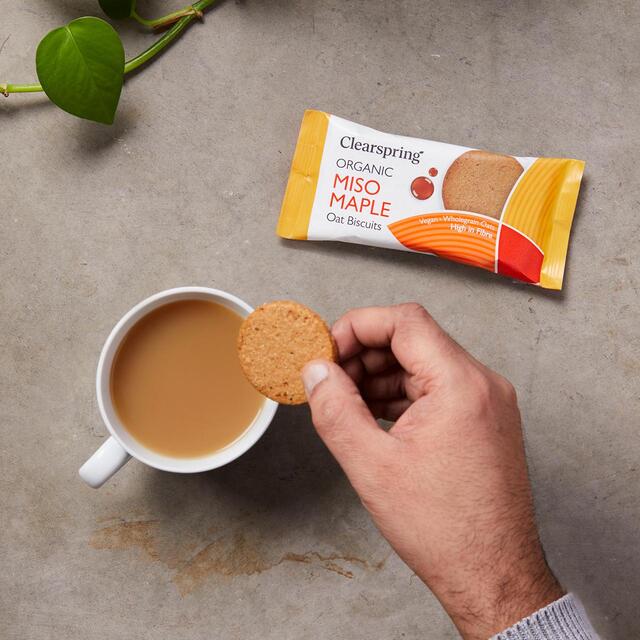 Clearspring Organic Oat Biscuits Miso Maple thumbnail 3