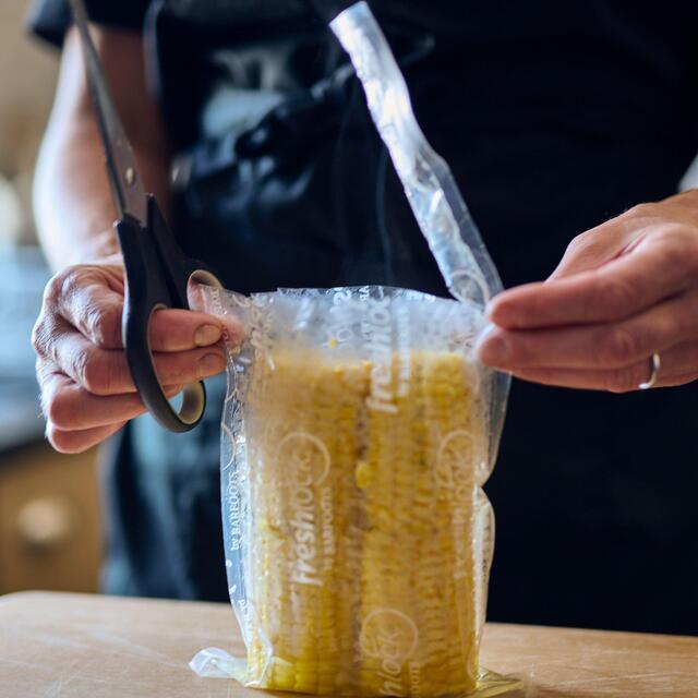 Freshlock Corn On The Cob - 2 Cobs thumbnail 5