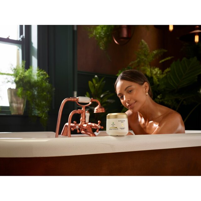 Sanctuary Spa Golden Sandalwood Natural Oils Sand and Salt Scrub thumbnail 2