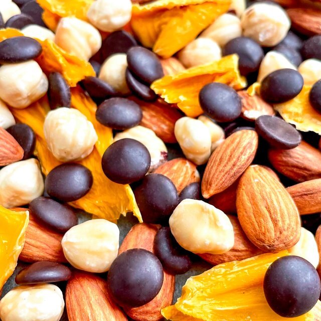 Nibble Simply Choccy Hazelnut Mango Trail Mix thumbnail 4