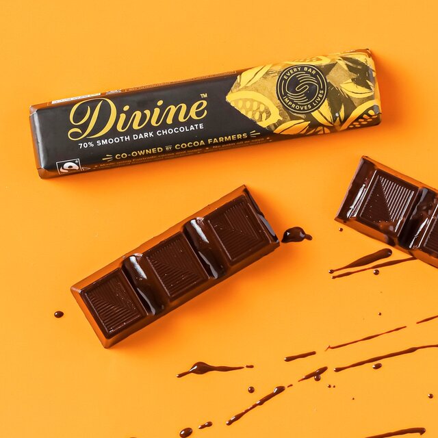 Divine 70% Dark Chocolate Bar thumbnail 6