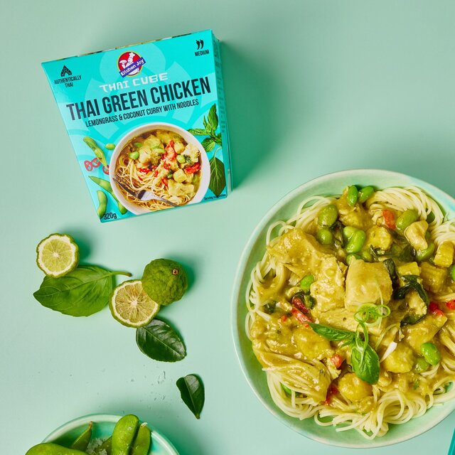 Kitchen Joy Thai Green Chicken Lemongrass & Coconut Curry with Noodles thumbnail 3