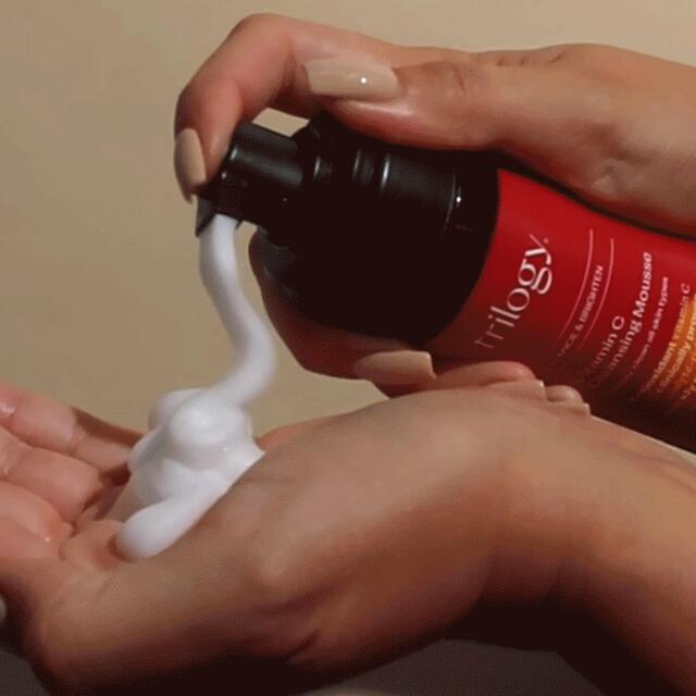 Trilogy Vitamin C Cleansing Mousse thumbnail 3