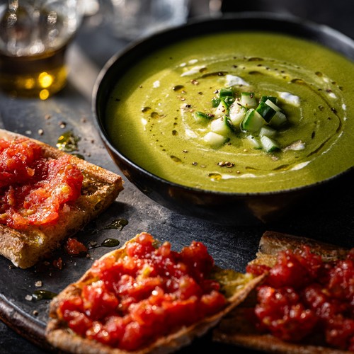 M&S Spanish Crushed Tomato Bread Topper thumbnail 2