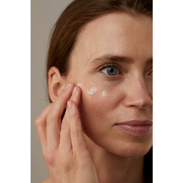 By Sarah Tender Skin Balm Moisturising Cream thumbnail 4