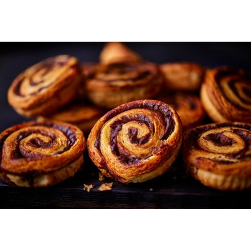 M&S Made Without Wheat 2 Cinnamon Buns thumbnail 2