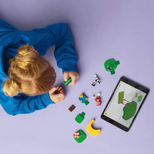 LEGO Animal Crossing Stargazing with Celeste 77053 6+ thumbnail 3