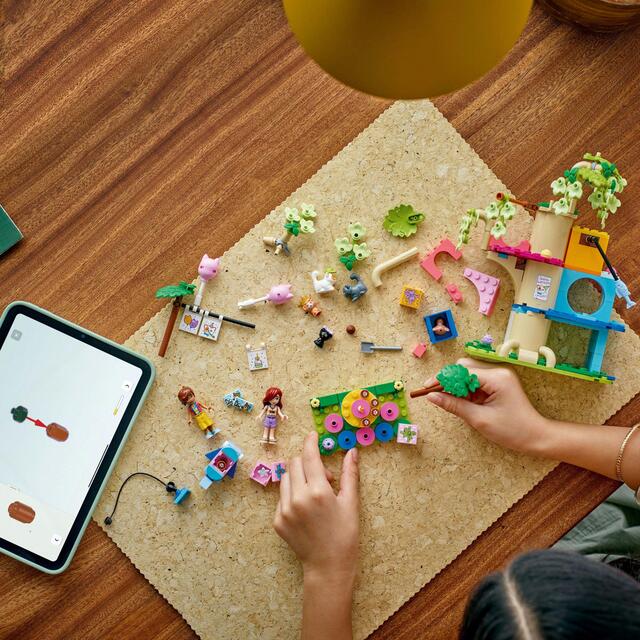 LEGO Friends Cat Birthday Party & Tree House 42666 6+ thumbnail 5