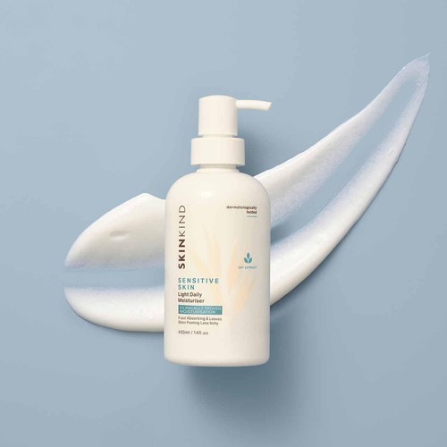 M&S Light Everyday Moisturiser, One Size thumbnail 3