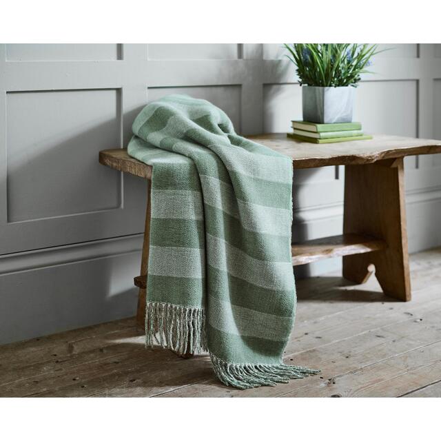 The Lyndon Company Elgin Woven Throw, Green thumbnail 2
