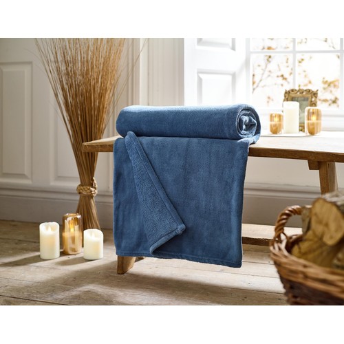 Deyongs Snuggle Touch Throw, Ocean thumbnail 3