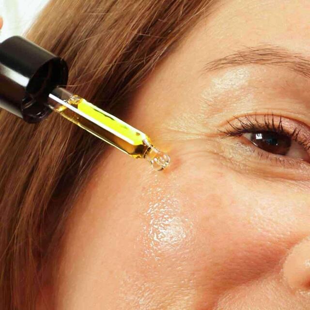 Evolve Beauty Bio-Retinol + C Booster thumbnail 2