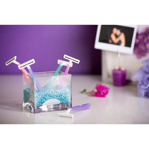 BIC Twin Lady Women's Disposable Razors thumbnail 3