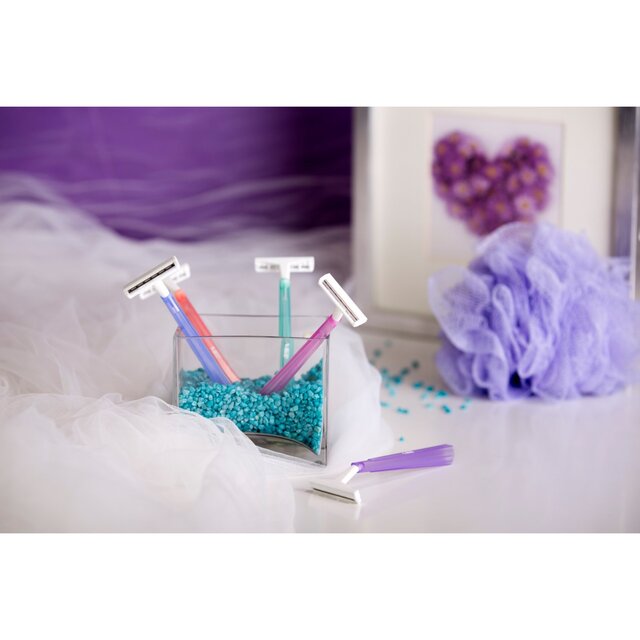 BIC Twin Lady Women's Disposable Razors thumbnail 3