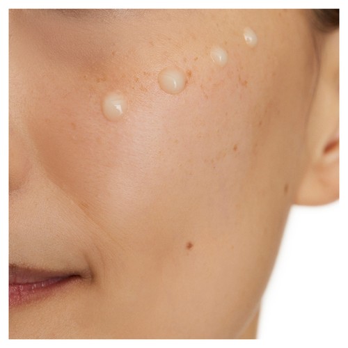 CeraVe Skin Renewing 10% Pure Vitamin C Serum thumbnail 3