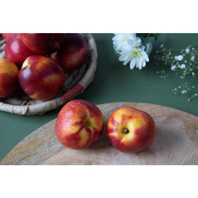 Diamond Crop Ripe and Ready to Eat Nectarine thumbnail 4