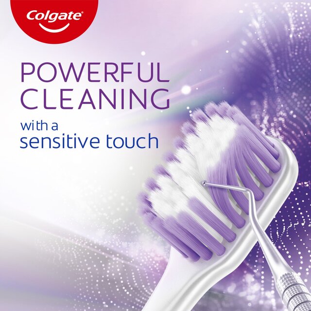Colgate Gentle Clean Sensitive Soft Manual Toothbrush thumbnail 2