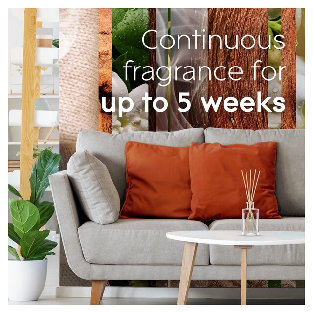 Glade Reed Diffuser Sandalwood & Bali thumbnail 6